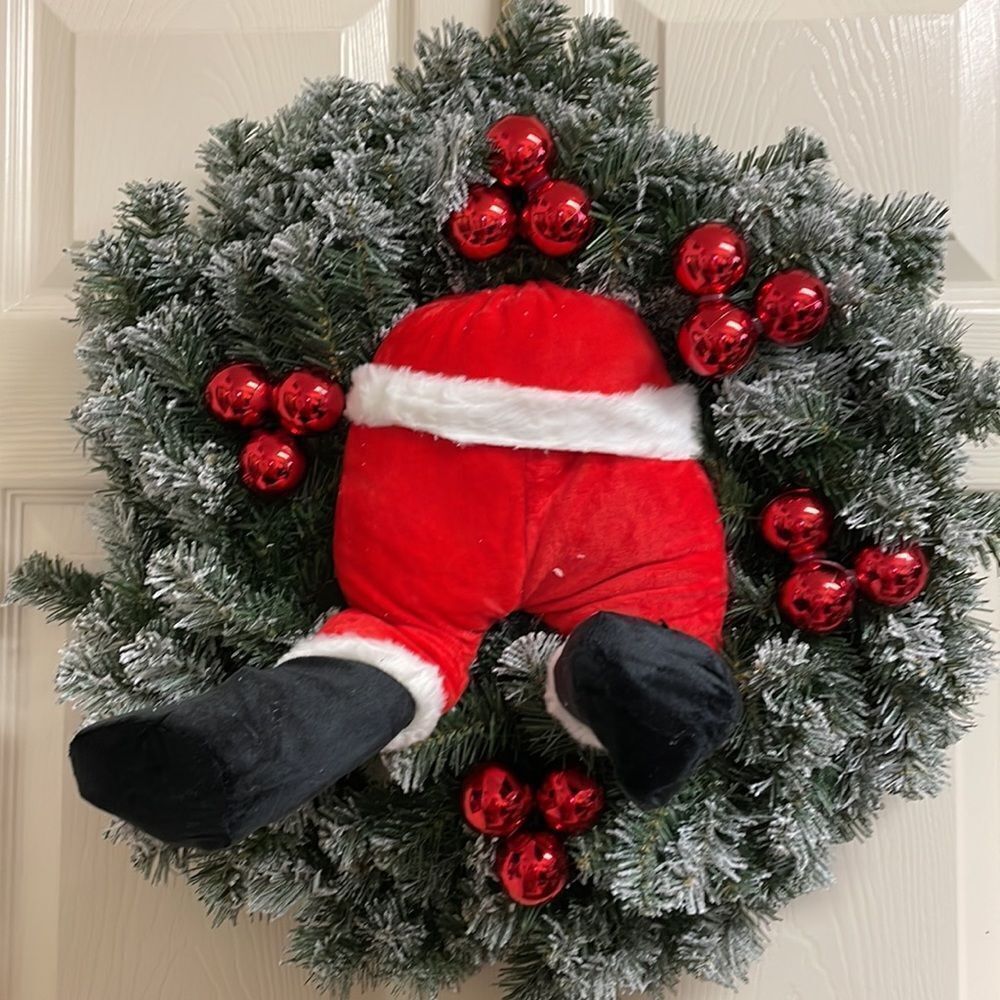 STUCK SANTA HAND CRAFTED CHRISTMAS WREATH